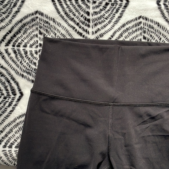 lululemon leggings - Picture 2 of 3